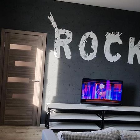 Loft Apartment On Svobody Kam"jans'ke Esterno foto