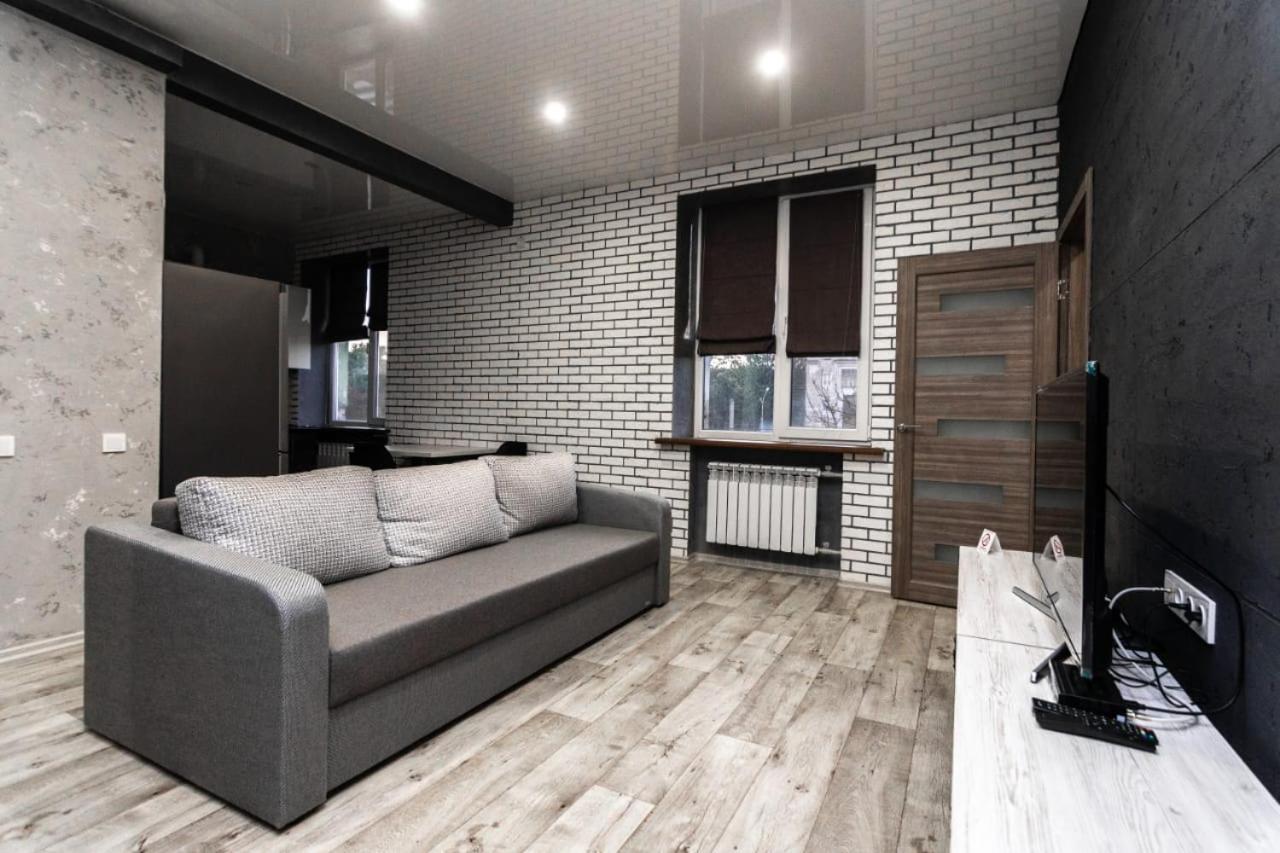 Loft Apartment On Svobody Kam"jans'ke Esterno foto